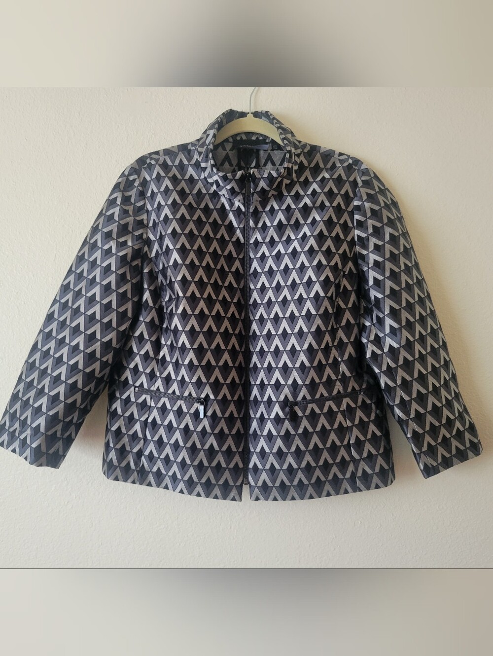 Carlisle Black & Gray Geometric Jacket size 16